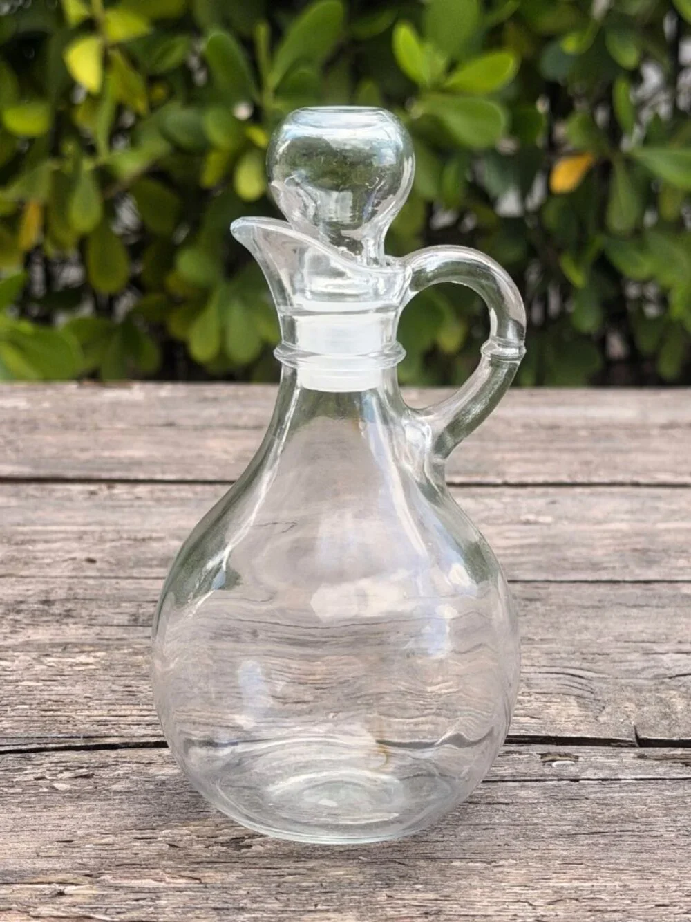 Vintage Anchor Hocking Glass Vinegar or Oil Cruet Bottle with Stopper 6  1/4